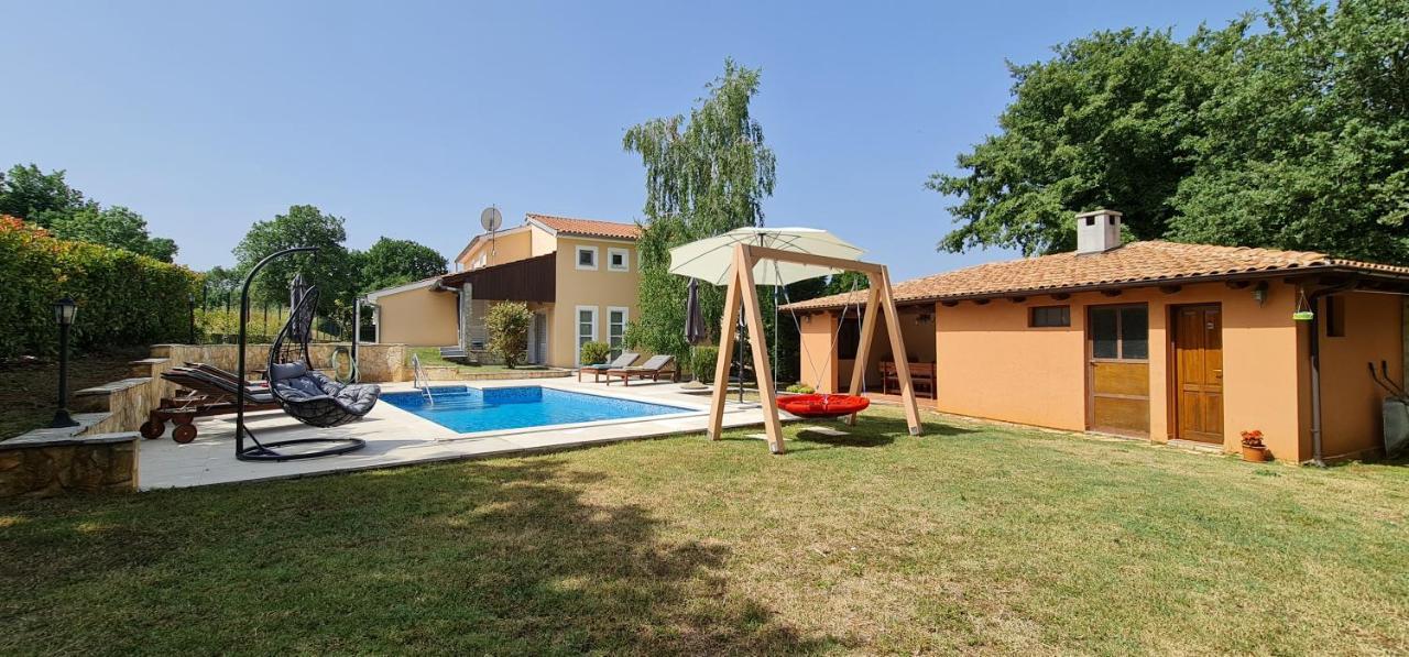 Sunny Garden Villa With Pool Loborika المظهر الخارجي الصورة