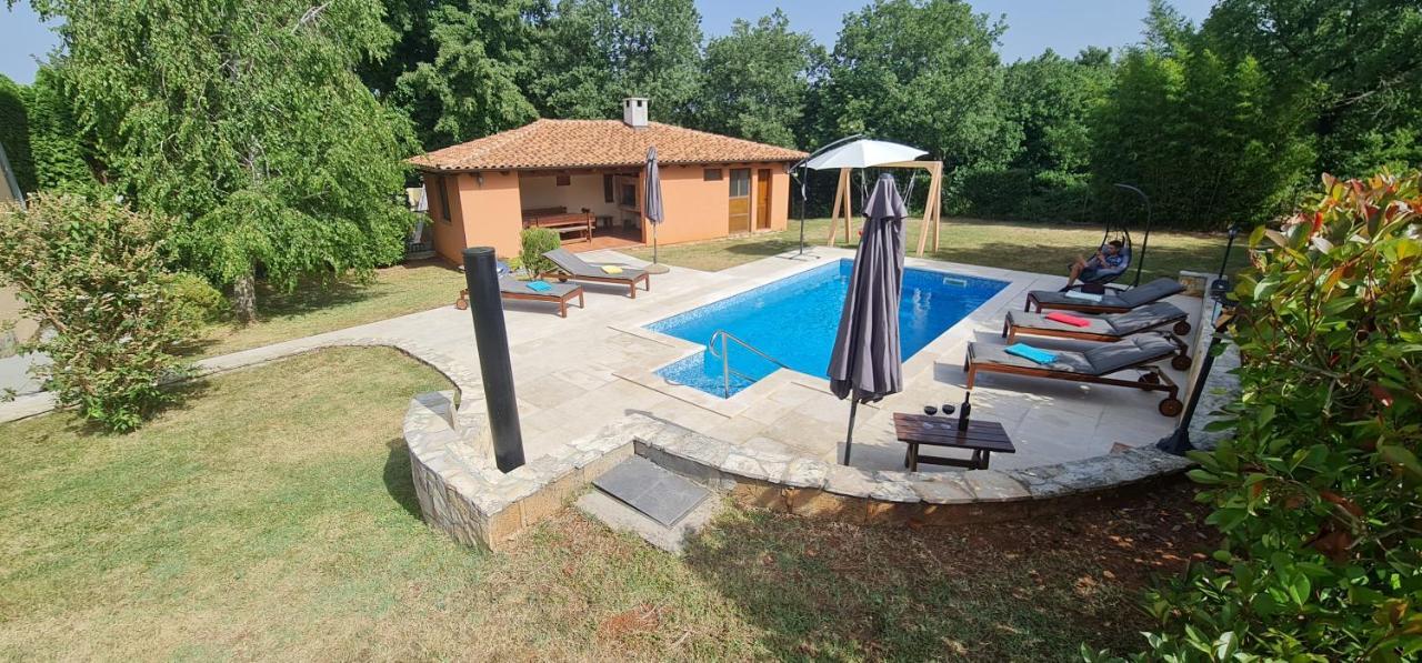 Sunny Garden Villa With Pool Loborika المظهر الخارجي الصورة