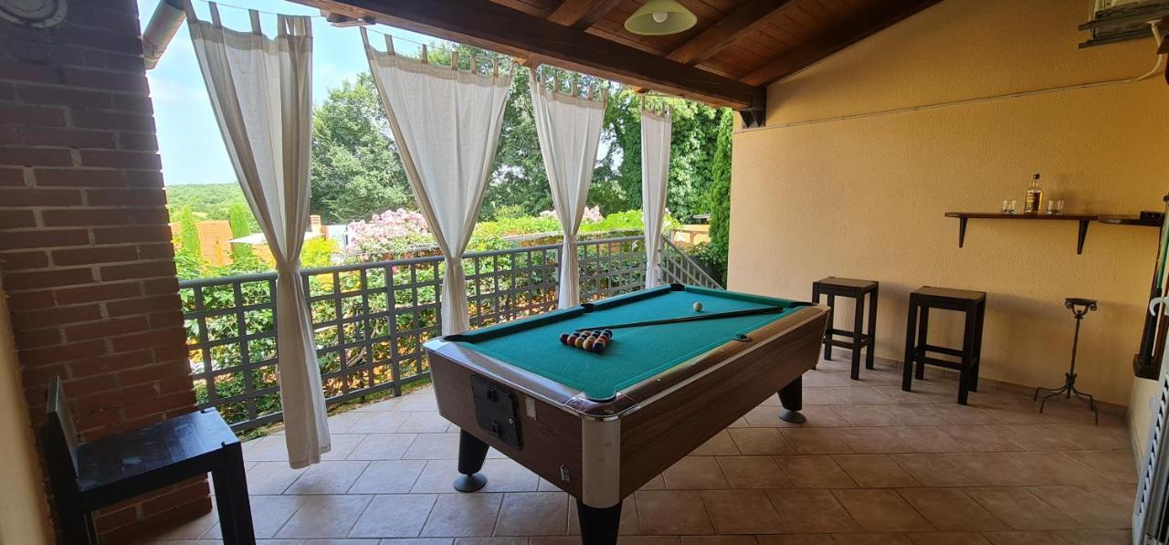 Sunny Garden Villa With Pool Loborika المظهر الخارجي الصورة